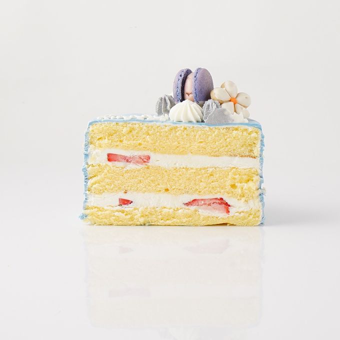 【全8色から選べる！】マカロンアイシングクッキーをデコレーションしたセンイルケーキ 4号 10